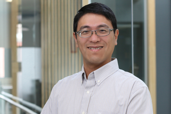 Ping-Hung Hsieh, Director of the Center for Supply Chain Management.
