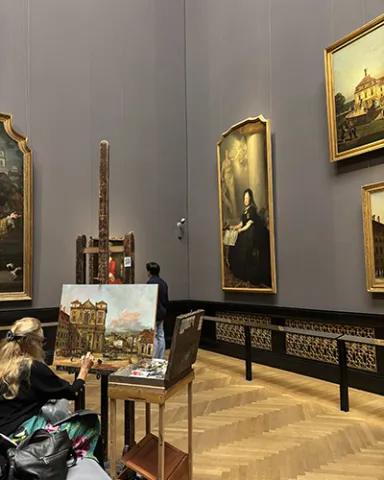 artist paints famous painting at museum in vienna